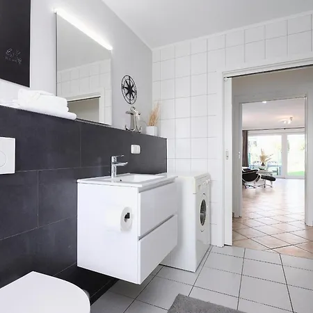 Schlehenkamp 5 Ankerplatz Schoenberg * Schonberger Strand